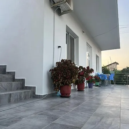 Family Apartment Ksamil