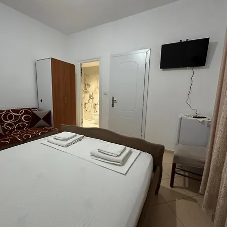 Family Apartment Ksamil