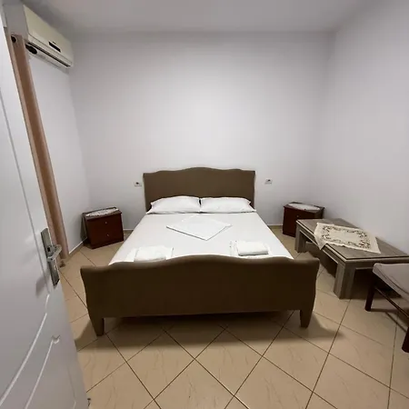 Family Apartment *