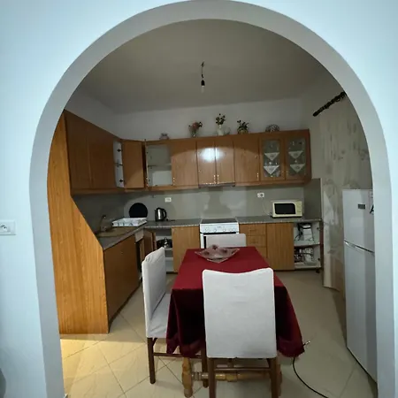 Apartment Family Ksamil
